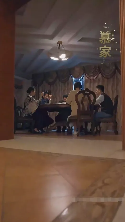 短剧《我成了段总的腹黑女保镖》已完结在线播放-微短剧网Bmp4