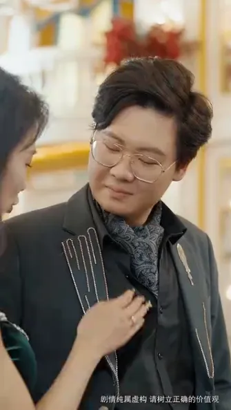 短剧《倾城娇妻人如玉，保安少爷世无双》已完结在线播放-微短剧网Bmp4